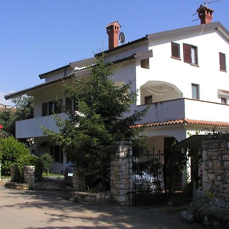 Apartments With A Parking Space Karigador, Novigrad - 2534 Exterior foto