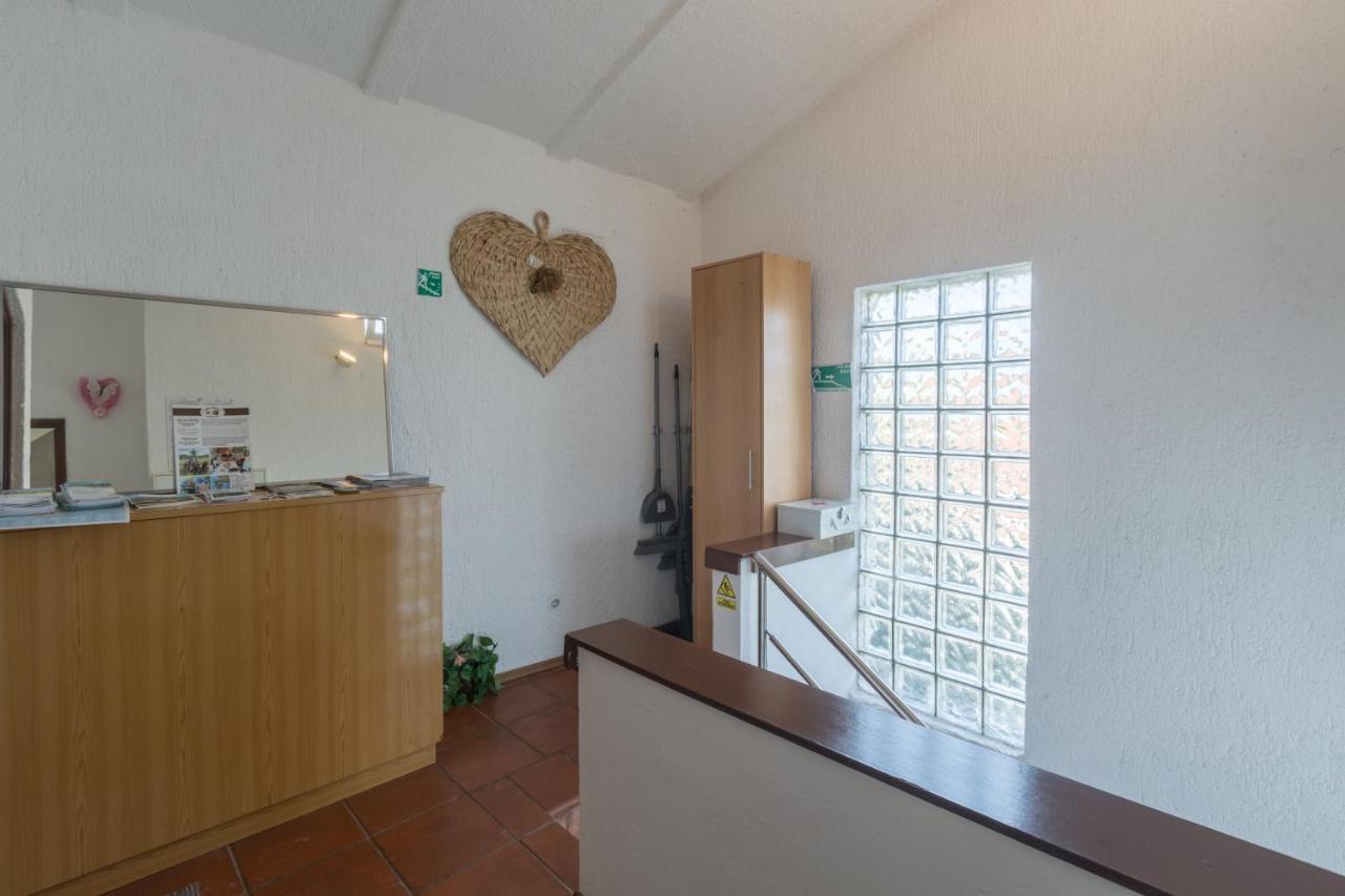 Apartments With A Parking Space Karigador, Novigrad - 2534 Exterior foto